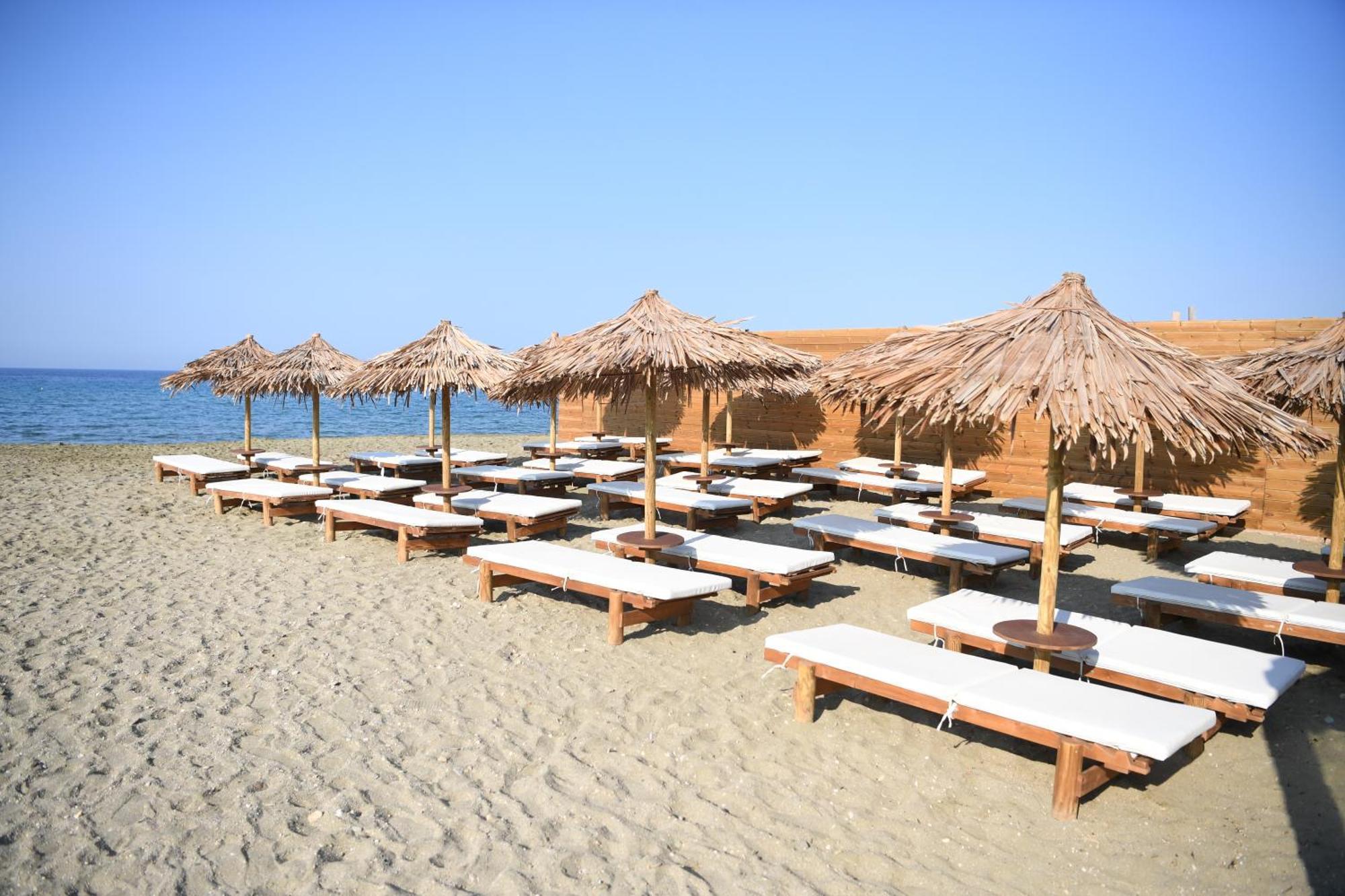 اجيوس ايوانيس Nostos Beachfront Apartments & Studios المظهر الخارجي الصورة