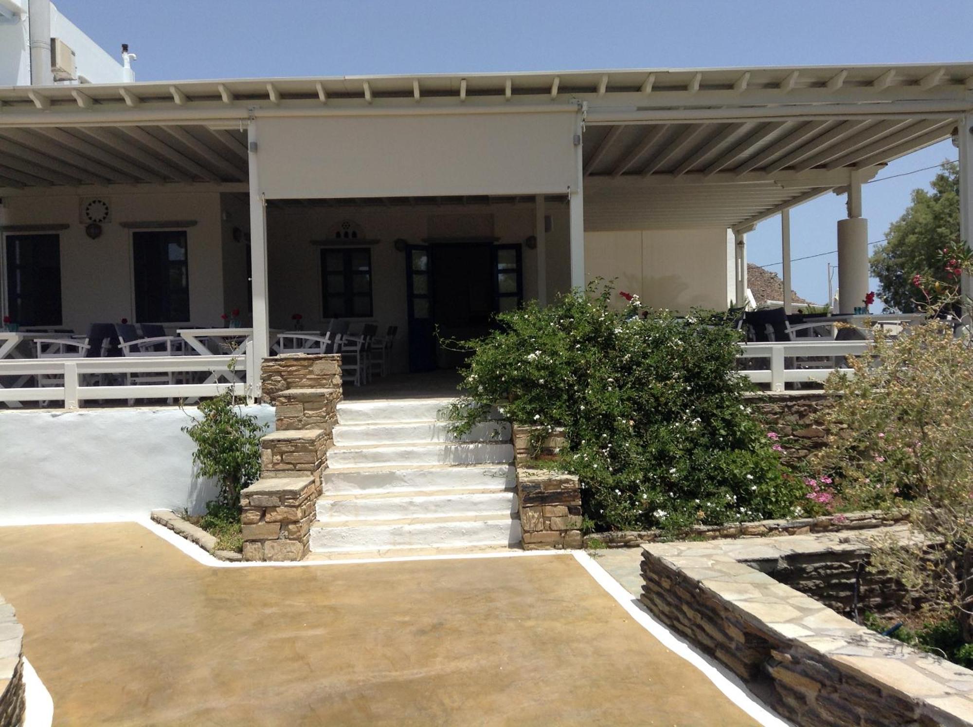 اجيوس ايوانيس Nostos Beachfront Apartments & Studios المظهر الخارجي الصورة