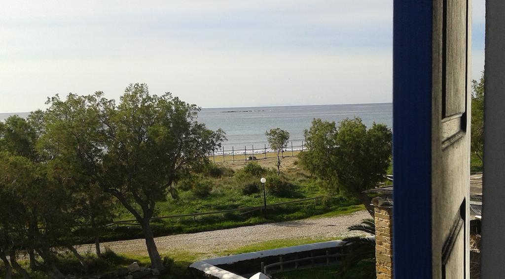 اجيوس ايوانيس Nostos Beachfront Apartments & Studios المظهر الخارجي الصورة