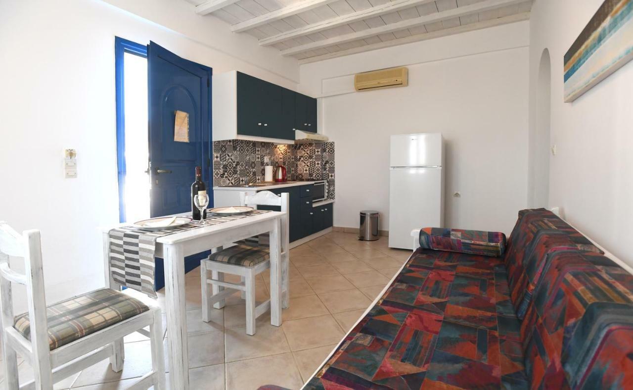 اجيوس ايوانيس Nostos Beachfront Apartments & Studios المظهر الخارجي الصورة