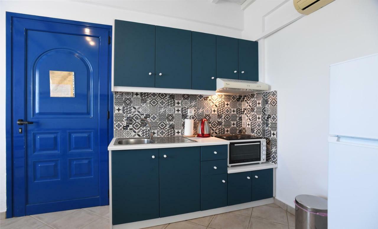اجيوس ايوانيس Nostos Beachfront Apartments & Studios المظهر الخارجي الصورة