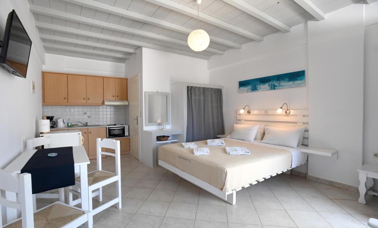 اجيوس ايوانيس Nostos Beachfront Apartments & Studios المظهر الخارجي الصورة